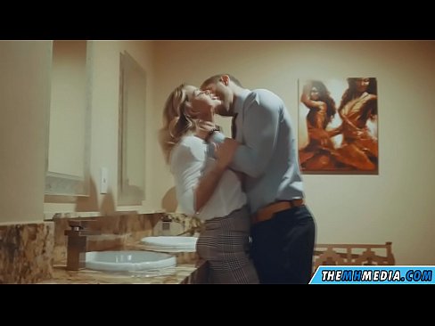 ❤️ Ko vas prsata blondinka zapelje na javnem stranišču ❤❌ Porno fb na sl.tube-sexer-com.ru ️❤